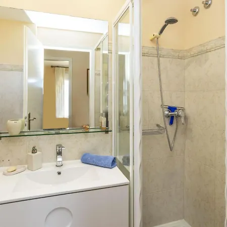 Apartment Les Oliviers By Interhome San Rafael del Rio